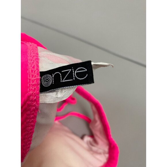 Onzie Mudra Neon Pink Sports Bra Size Medium /Large Athletic Barbie Activewear - Picture 3 of 8
